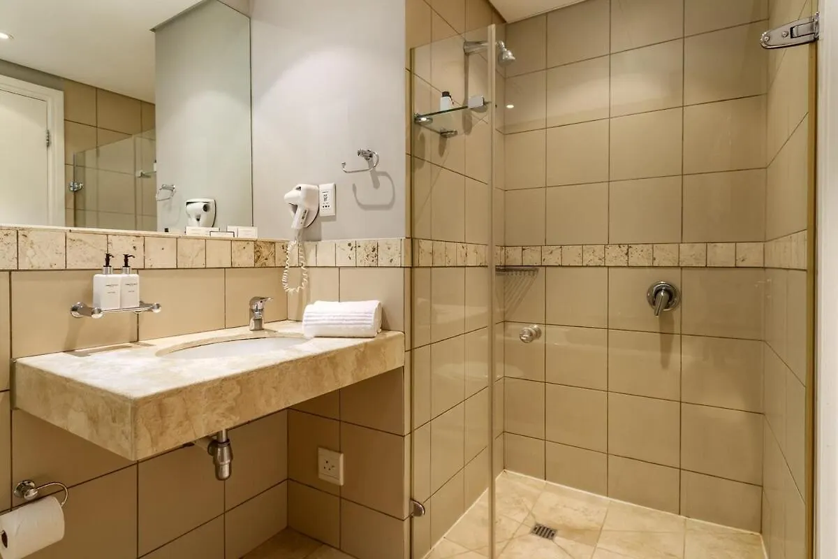 Luxury 2 Bedroom Marina Apartment - 302 Ellesmere Cape Town