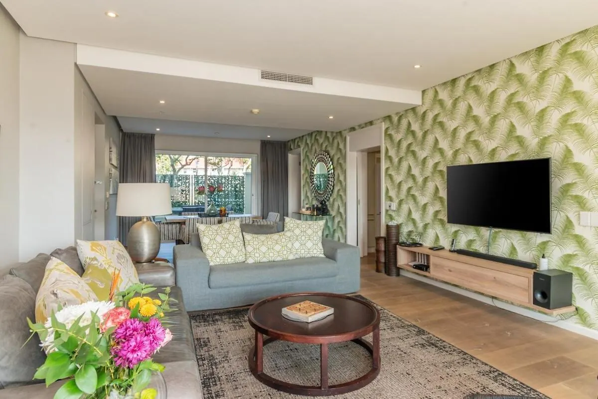 Luxury 2 Bedroom Marina Apartment - 302 Ellesmere Cape Town 0*,