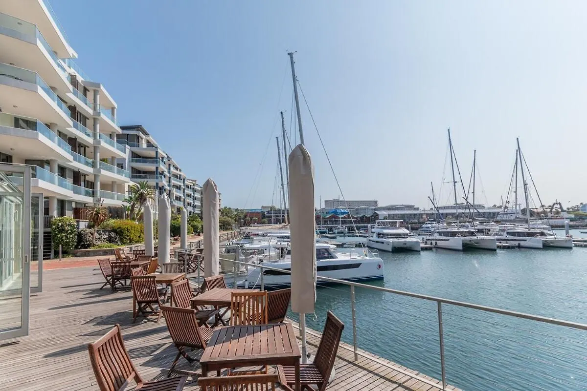 Luxury 2 Bedroom Marina Apartment - 302 Ellesmere Cape Town