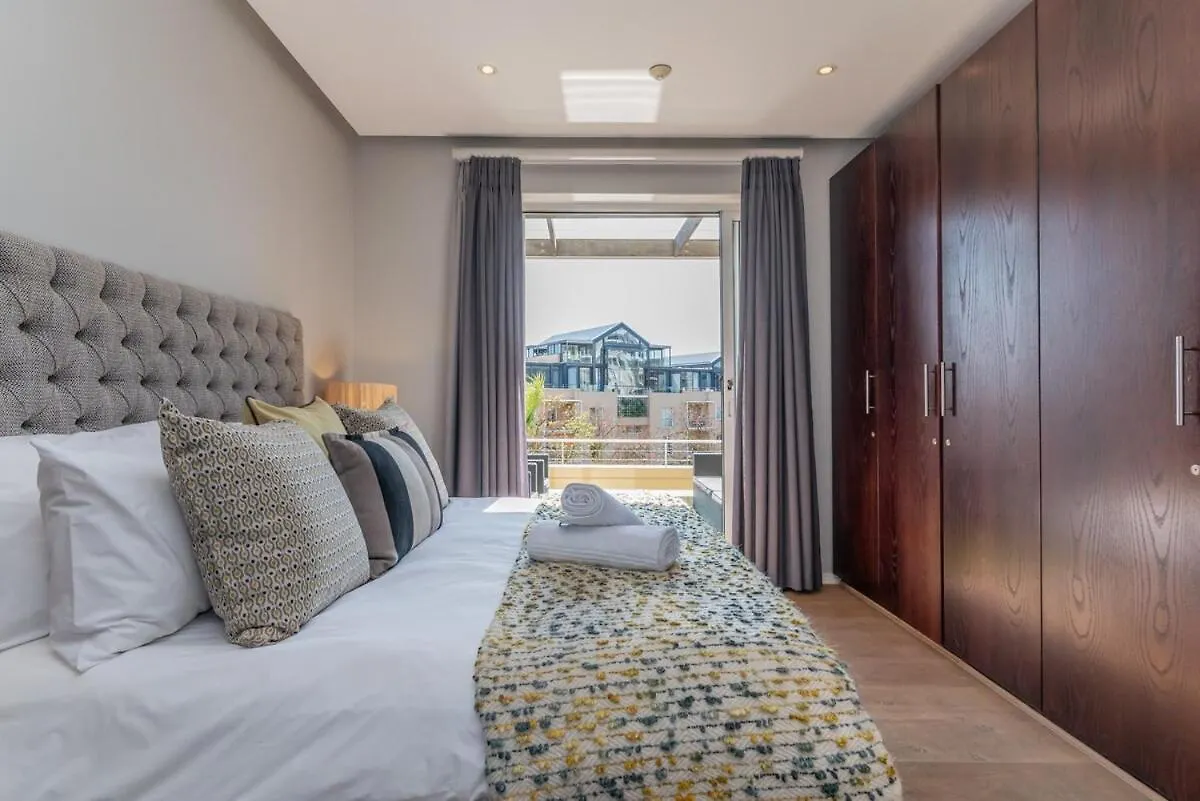 Luxury 2 Bedroom Marina Apartment - 302 Ellesmere Cape Town
